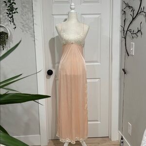 🌹Vintage Peach and Cream Lace Maxi Slip Dress🌹
